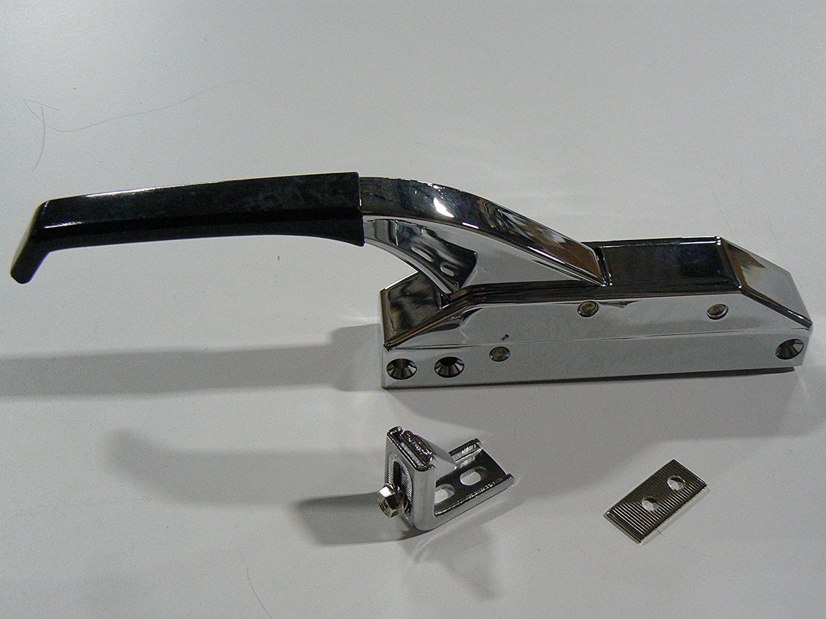 Single Action Edgemount Oven Latch by CHG – 10 3/4" x 1 1/4", Alloy Steel, Silver, Model R35-3105-X