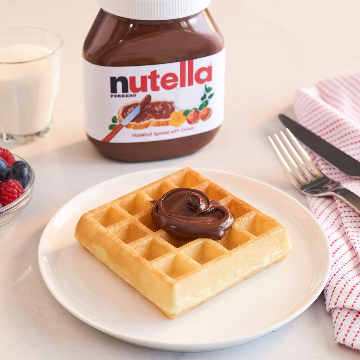 Chocolate Hazelnut Spread by Nutella – 35.2 Ounce (Pack of 6), Pack of 6