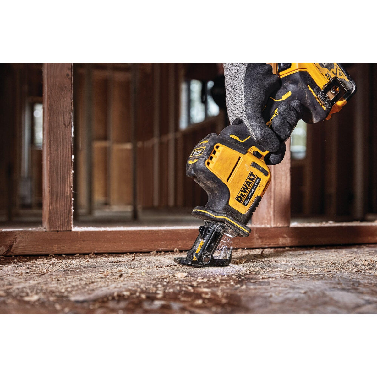 ATOMIC 20V MAX* Reciprocating Saw by DEWALT – One Size, Blend, Multi, Model DCS369B