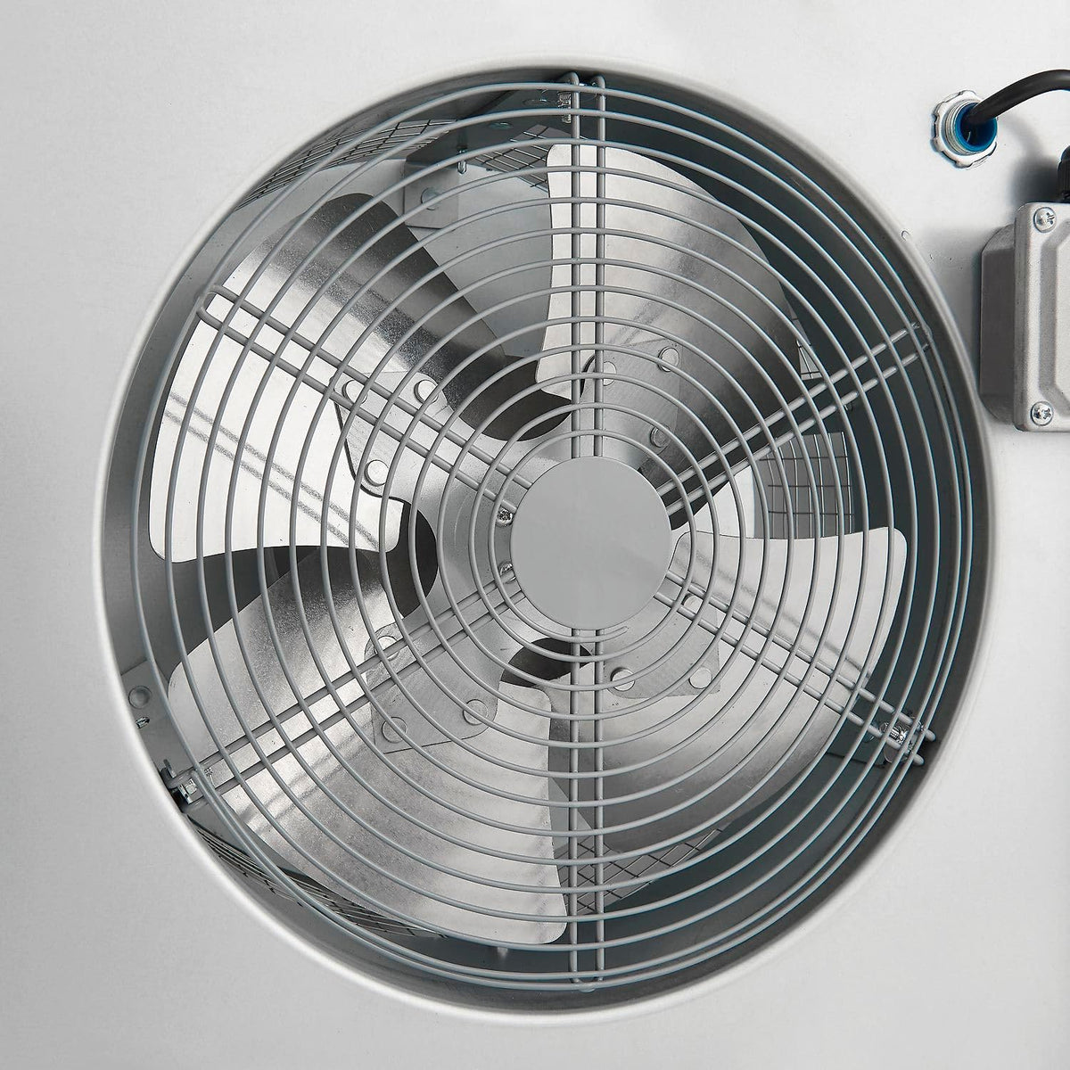Aluminum Roof Axial Exhaust Fan by Global Industrial – Aluminum, Silver, Model RMD12
