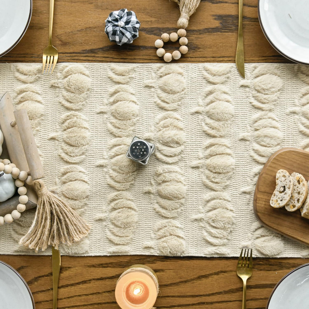 Artoid Mode Faux Fur Pumpkin Table Runner, 13 x 72 Inch, Beige
