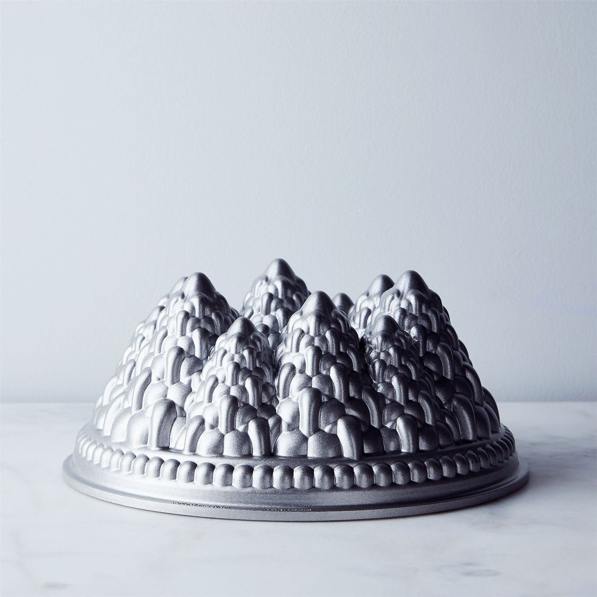Nordic Ware Pine Forest Bundt, 9 Cup / 9 Cup / Sparkling Silver Bundt Pans