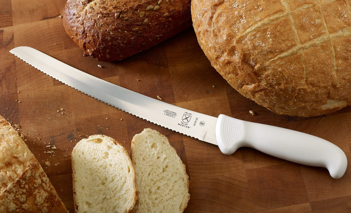 Mercer Culinary 10" / White / Curved Wavy Edge Bread Knife 10 Inch Bread Knives