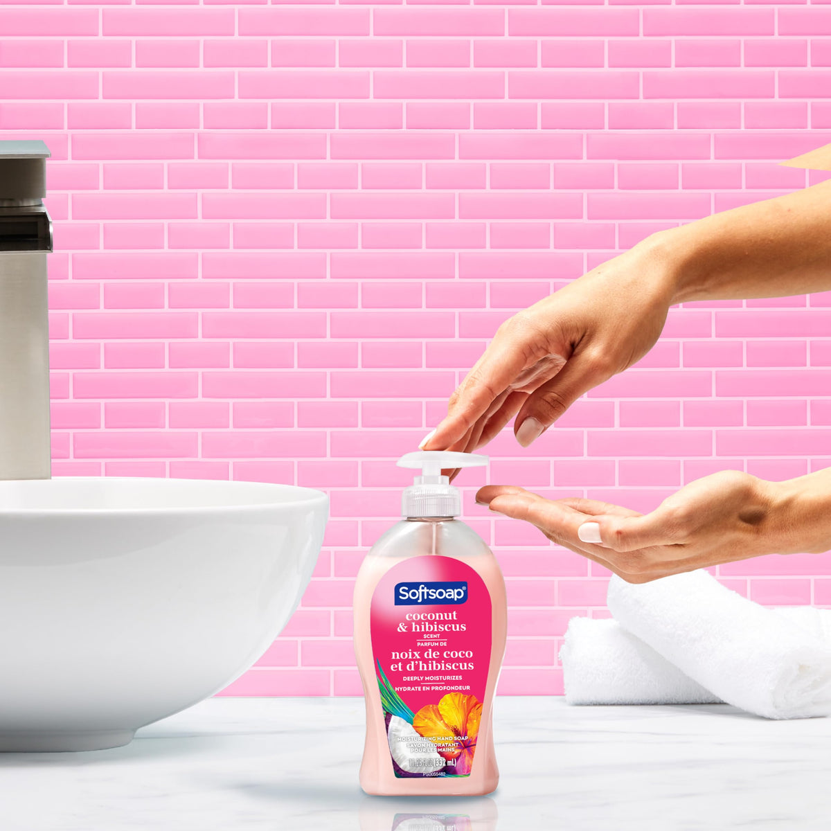 Softsoap Coconut & Hibiscus / 11.25 Fl Oz (Pack of 6) / Clear Hand Wash