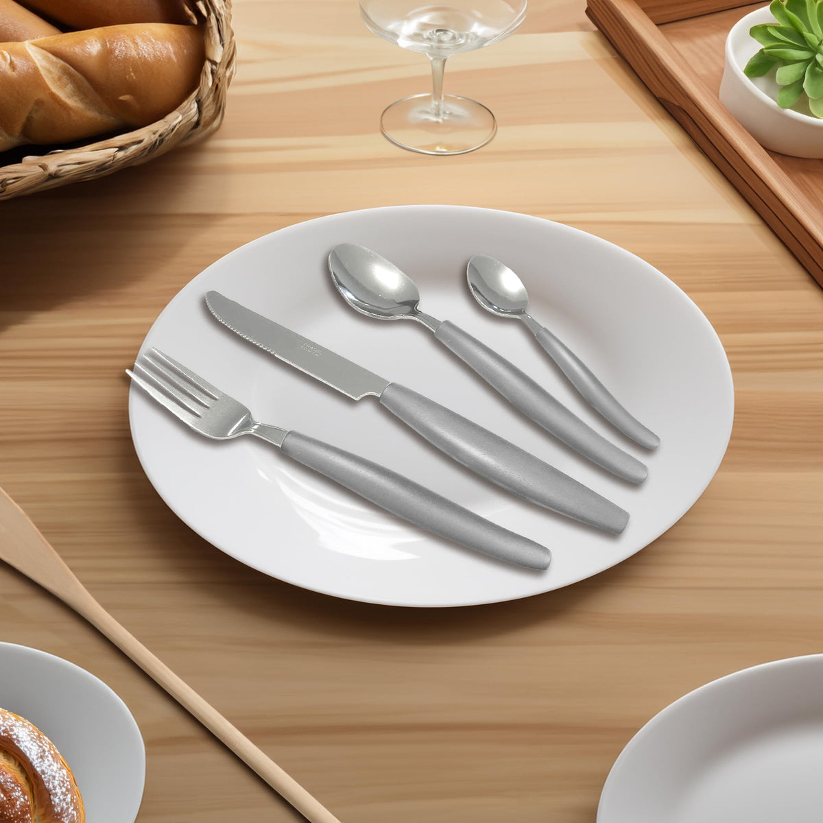 Pure - 24-Piece Cutlery Set by Amefa – Taille unique, Stainless Steel, Gray, Model 2228GYAF31C40