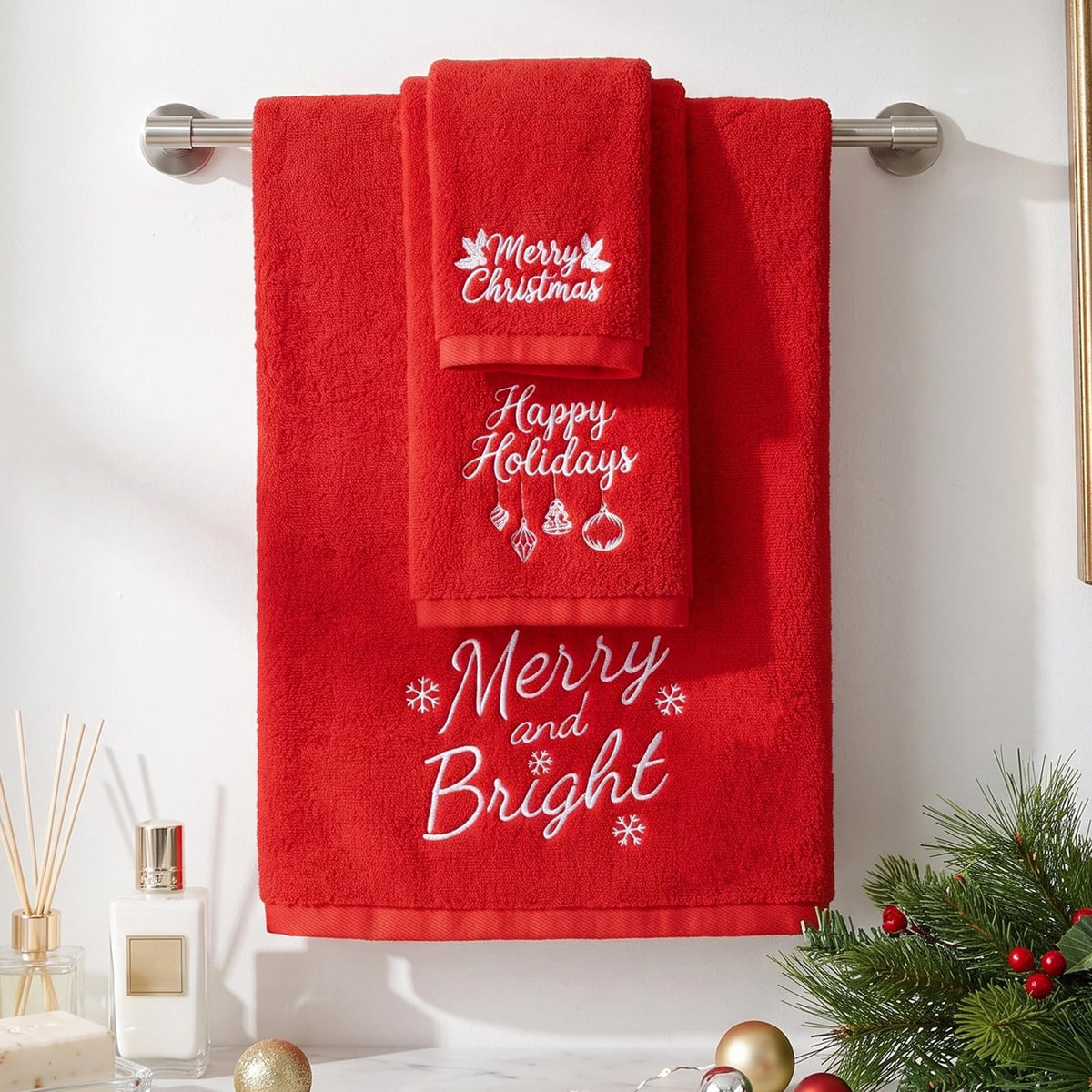 Hahafelt Cotton Bath Towel Set, 3 Piece, Red Christmas