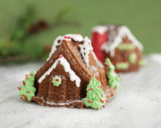 Nordic Ware Gingerbread House Duet Cake Pan, 5-Cup Capacity, Silver