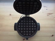 Vintage Waffle Iron / Baker by Toastmaster – chrome, Model w252c