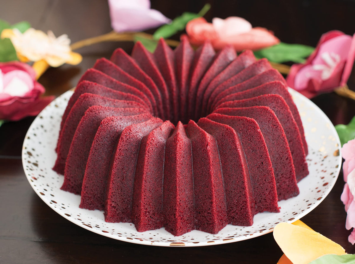 Nordic Ware Bundt, 10-Cup (Pack of 3) / Bundt Pan / Gold Bundt Pans