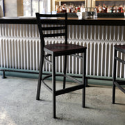 Flash Furniture Walnut Wood Seat/Black Metal Frame / Set of 1 / Traditional Barstools