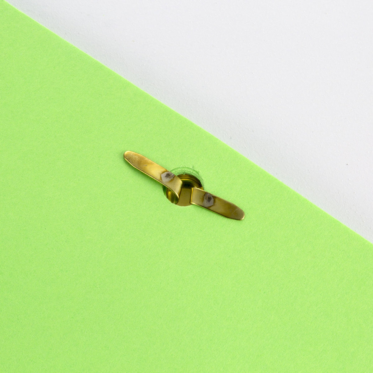 Round Head Brass Plated Fasteners by Officemate – 100 Count (Pack of 2), Brass, Gold, Pack of 2, Model 99802