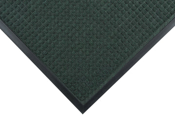 2'x3' Guzzler Commercial-Grade Entrance Mat by Notrax – 2' x 3' (Rectangular), 80% Tufted Yarn/ 20% Rubber, Hunter Green, Model 166S0023GN