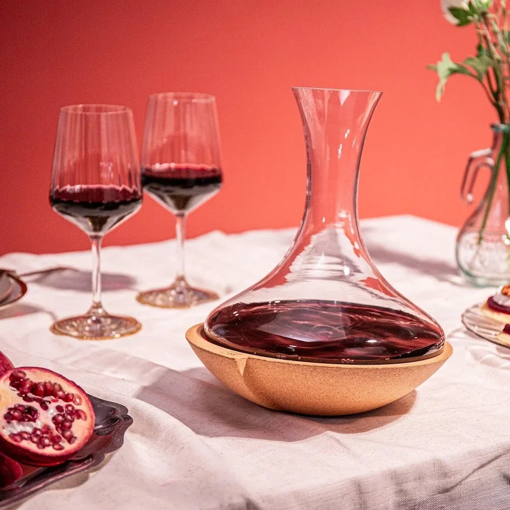 Vacu Vin 76010602 Wine Decanter, 74.5 oz. - photo 2