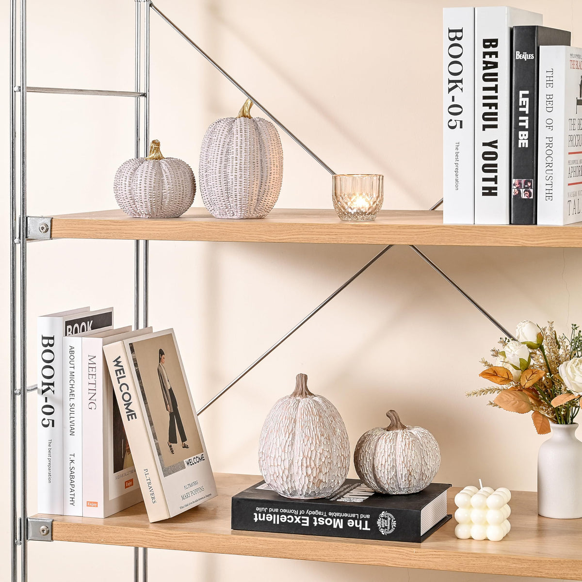 AOMOONOA Resin Pumpkin Set, Brown and White, Set of 2