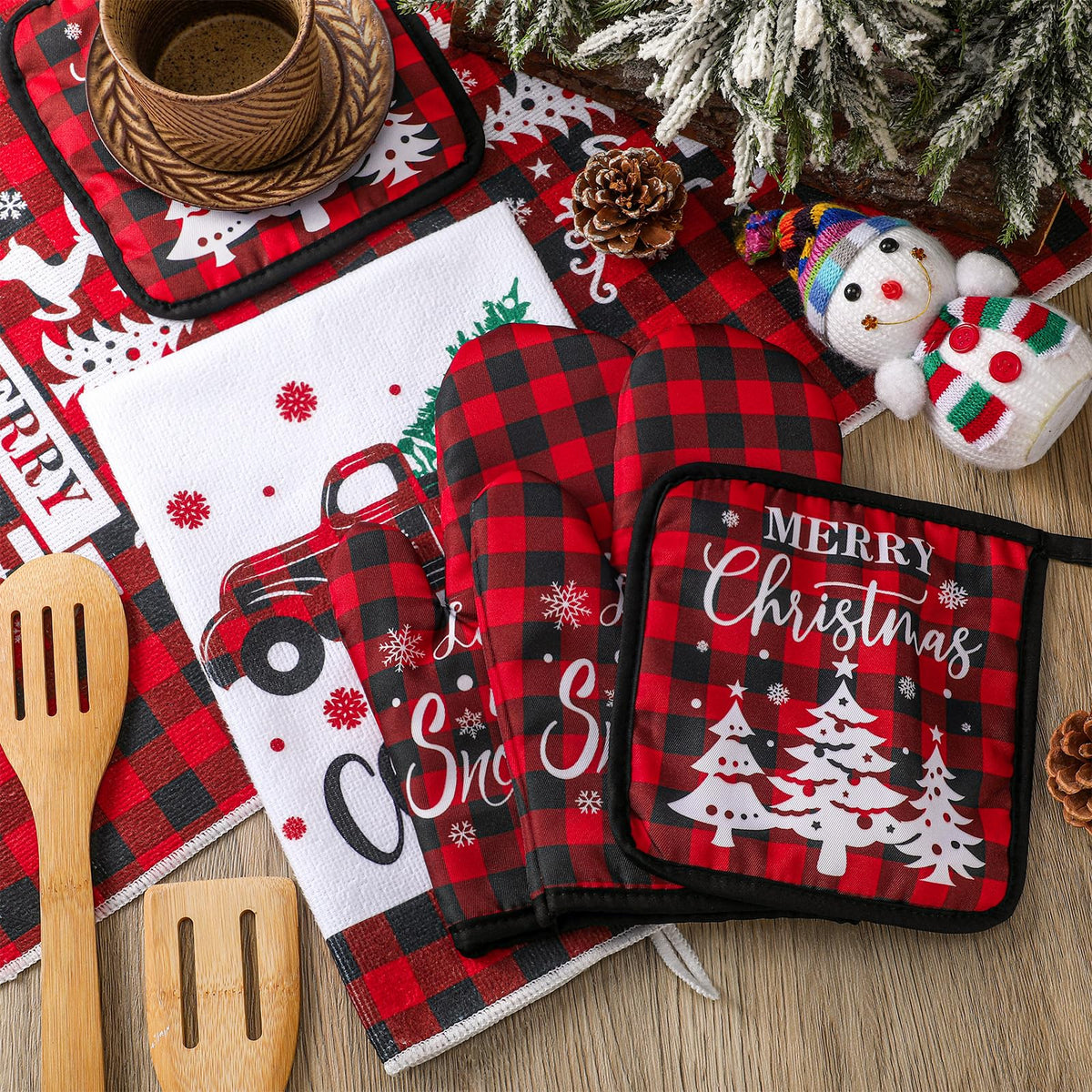 Bencailor Christmas Kitchen Linen Set, Red Truck Buffalo Plaid, 8 Pieces