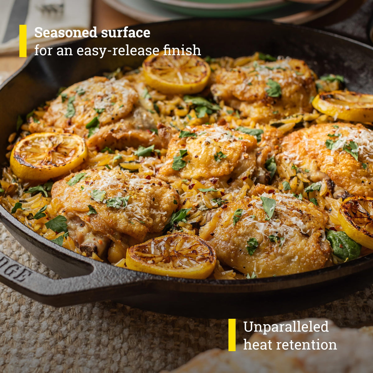 Lodge 13.25" (Pack of 1) / Black / 1 Skillets