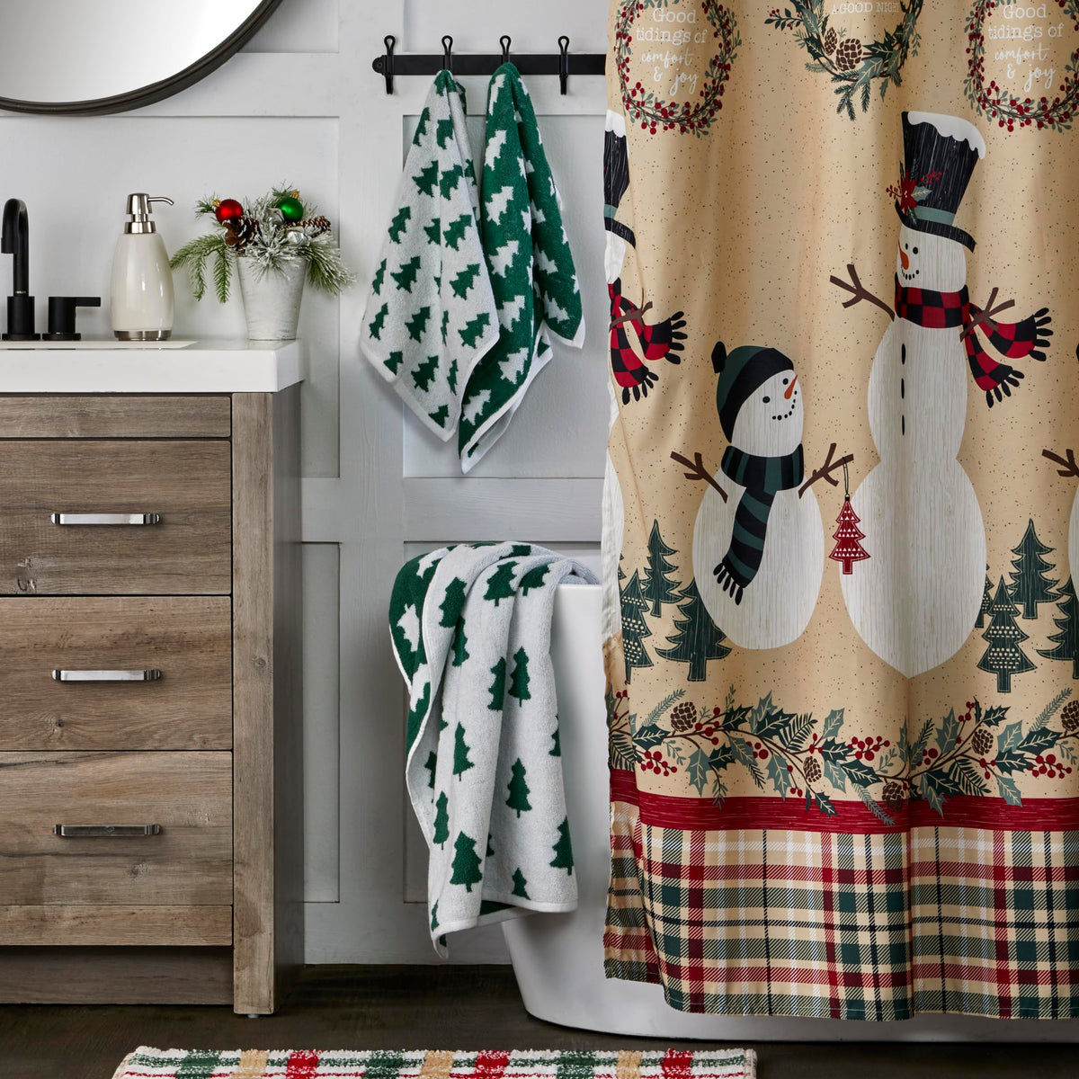 SKL Home Holiday Trees Hand Towel Set, 2 Piece, Green and White