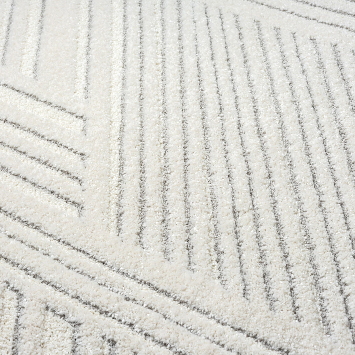 Abani 4' x 6' / Cream / Modern Area Rugs