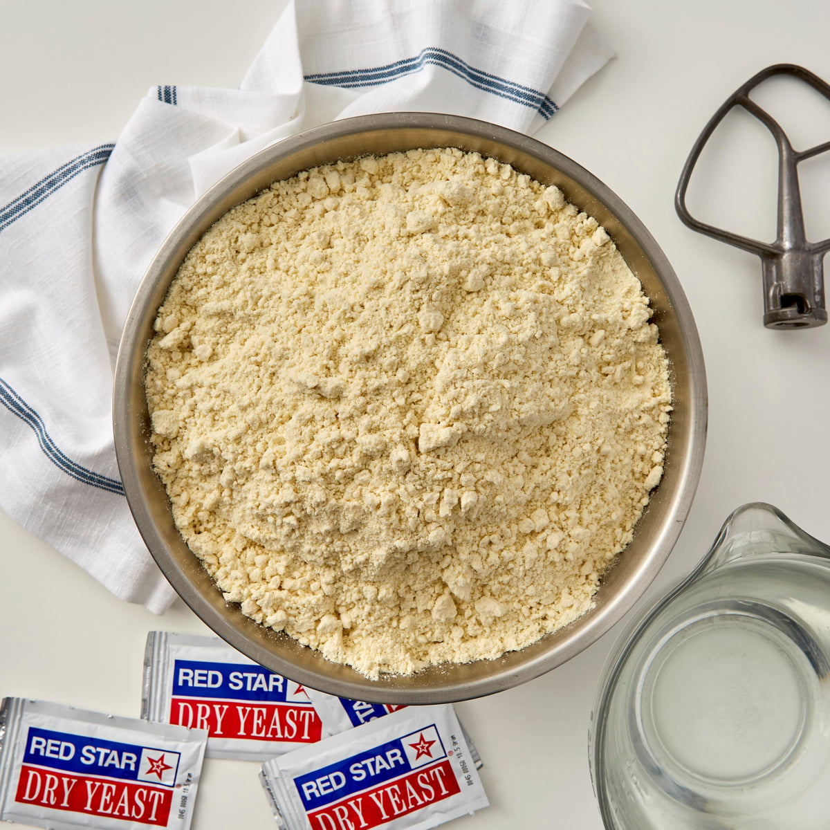 Yeast-Raised Elite Donut Mix by Pillsbury – 50 LB