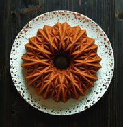 Nordic Ware Bundt Pan / 10 Cup / Gold Bundt Pans