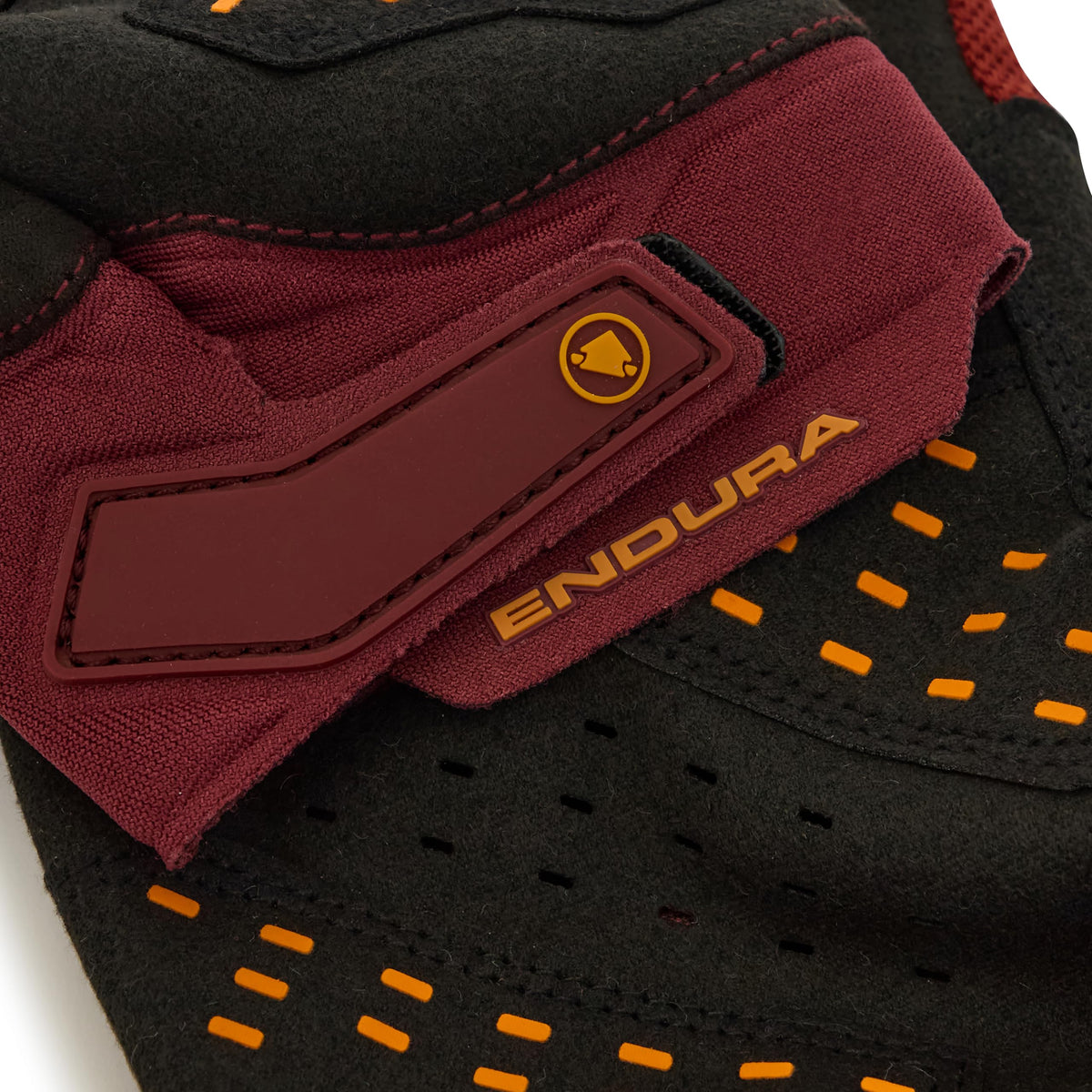 Mens SingleTrack MTB Cycling Glove Mahogany by Endura – Small, Nylon, Mahogany, Model E1348RMA/3