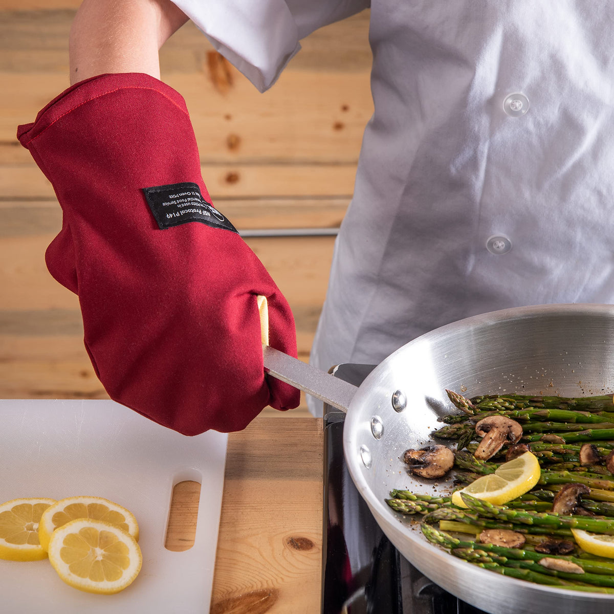 San Jamar 13" / Conventional / Red Oven Mitts