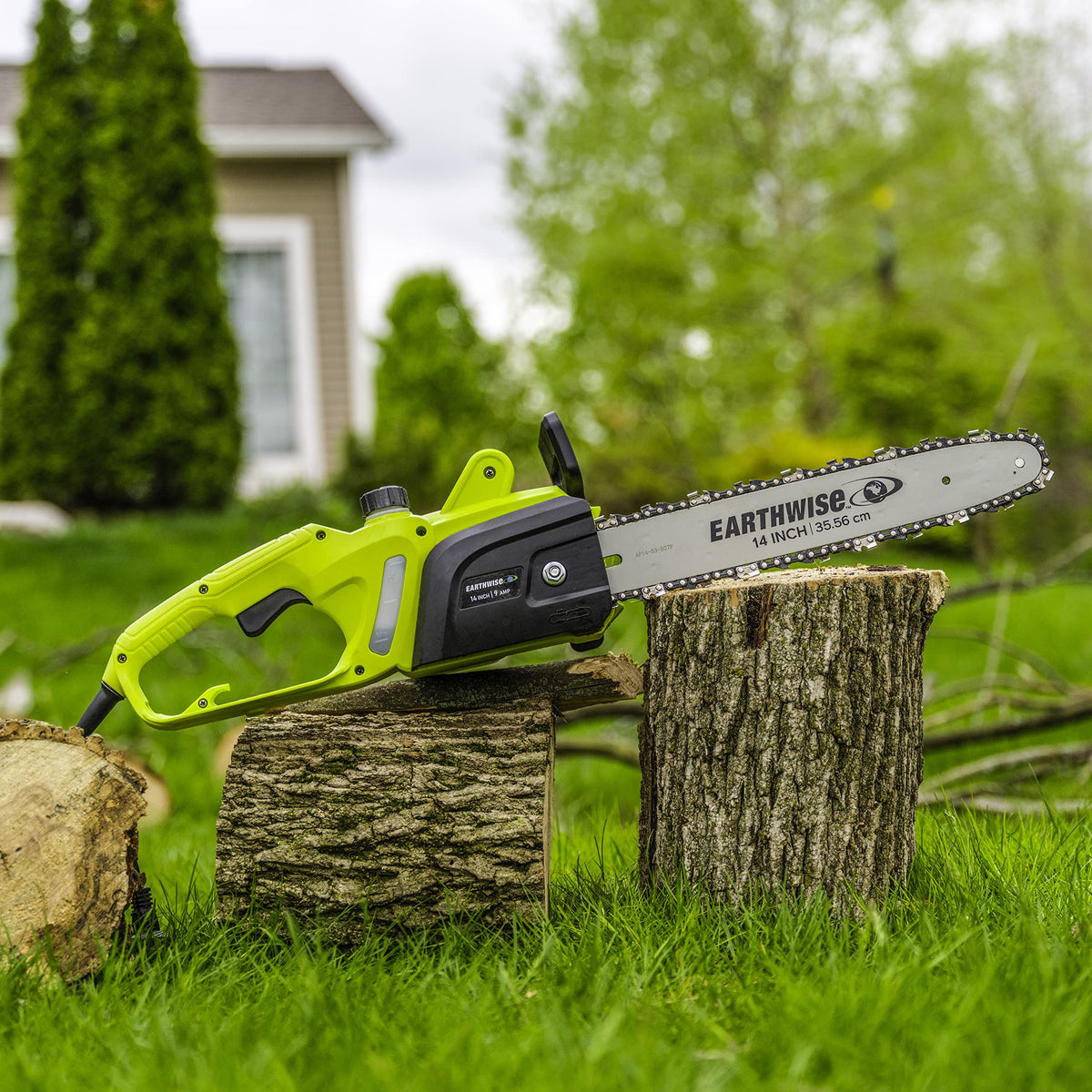 14-Inch 9-Amp Corded Electric Chainsaw by Earthwise – 9-Amp, 14-Inch Chainsaw, Green, Model CS33114
