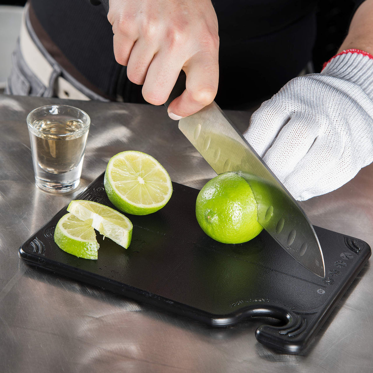 San Jamar Black / 6 / 6 inches x 9 inches Cutting Boards