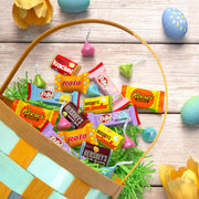 Assorted Chocolate by HERSHEY'S – 32.76 Ounce (Pack of 1), Model 10034000364241