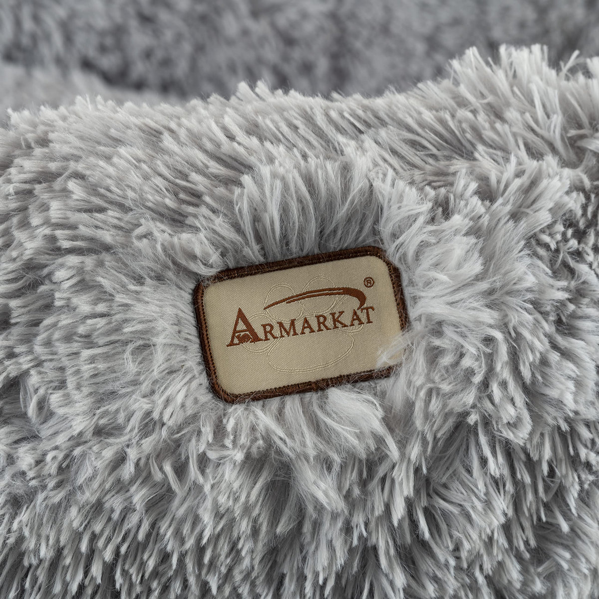 Extra Large by Armarkat – Extra Large, Soft plush, Silver gray, Model C71NHS