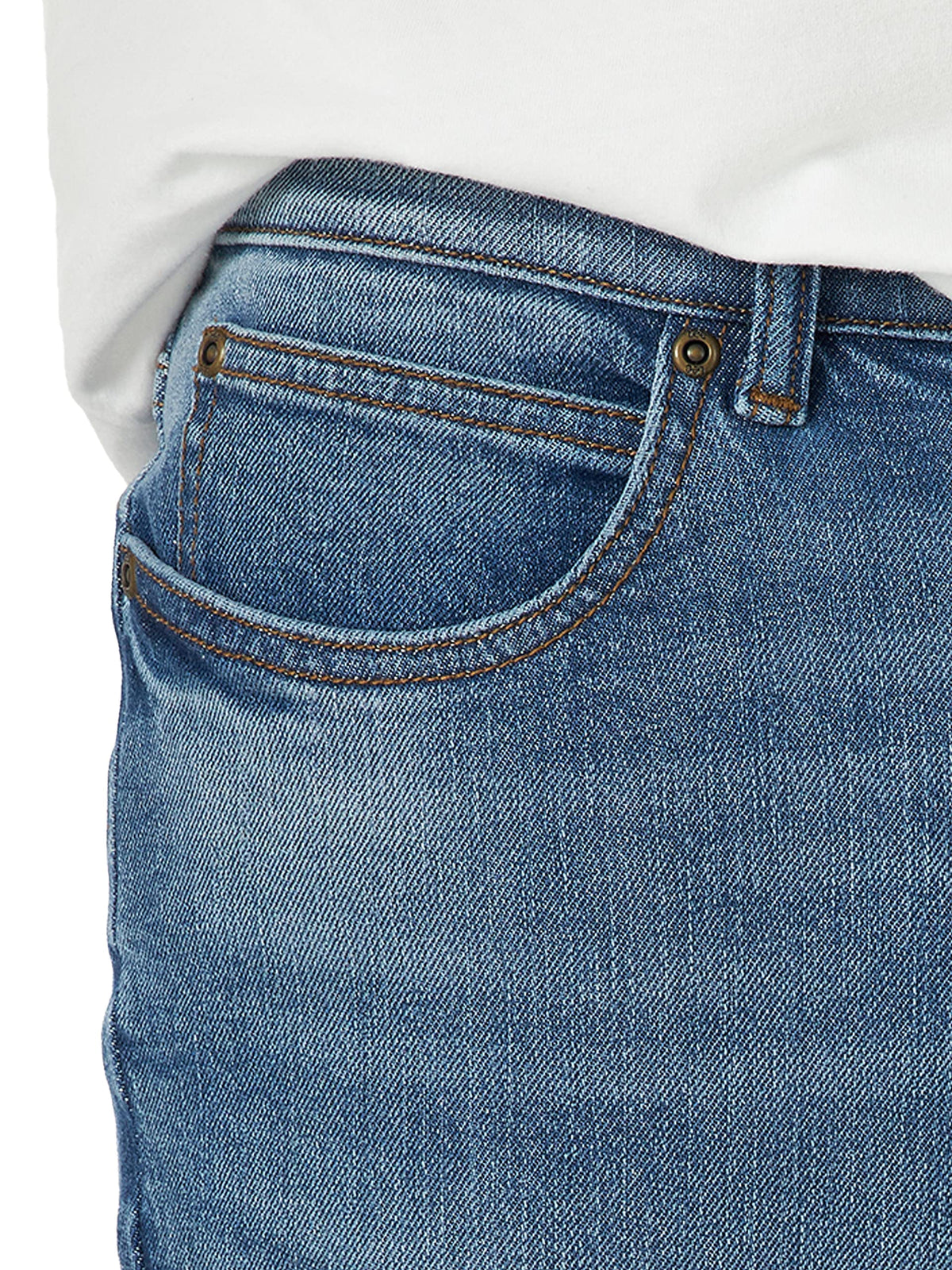 Men's Extreme Motion Bi-Stretch Slim Straight Leg Jean by Lee – Cotton, Admiral, Model 2017228