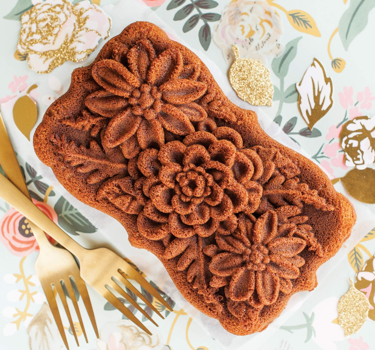 Wildflower Loaf Pan by Nordic Ware – 6 Cup, 6.0 cups, Aluminum, Toffee, Model 93148