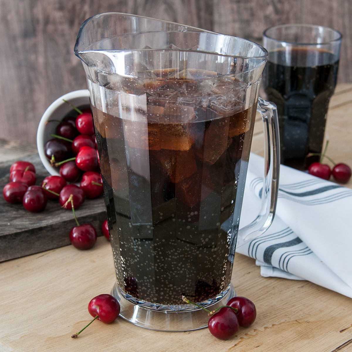 Carlisle FoodService Products 60 Ounces / 1 Pack / Clear Jugs