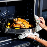 HexClad Hybrid Roasting Pan with Rack, 14 x 10 Inch Rectangular, Black