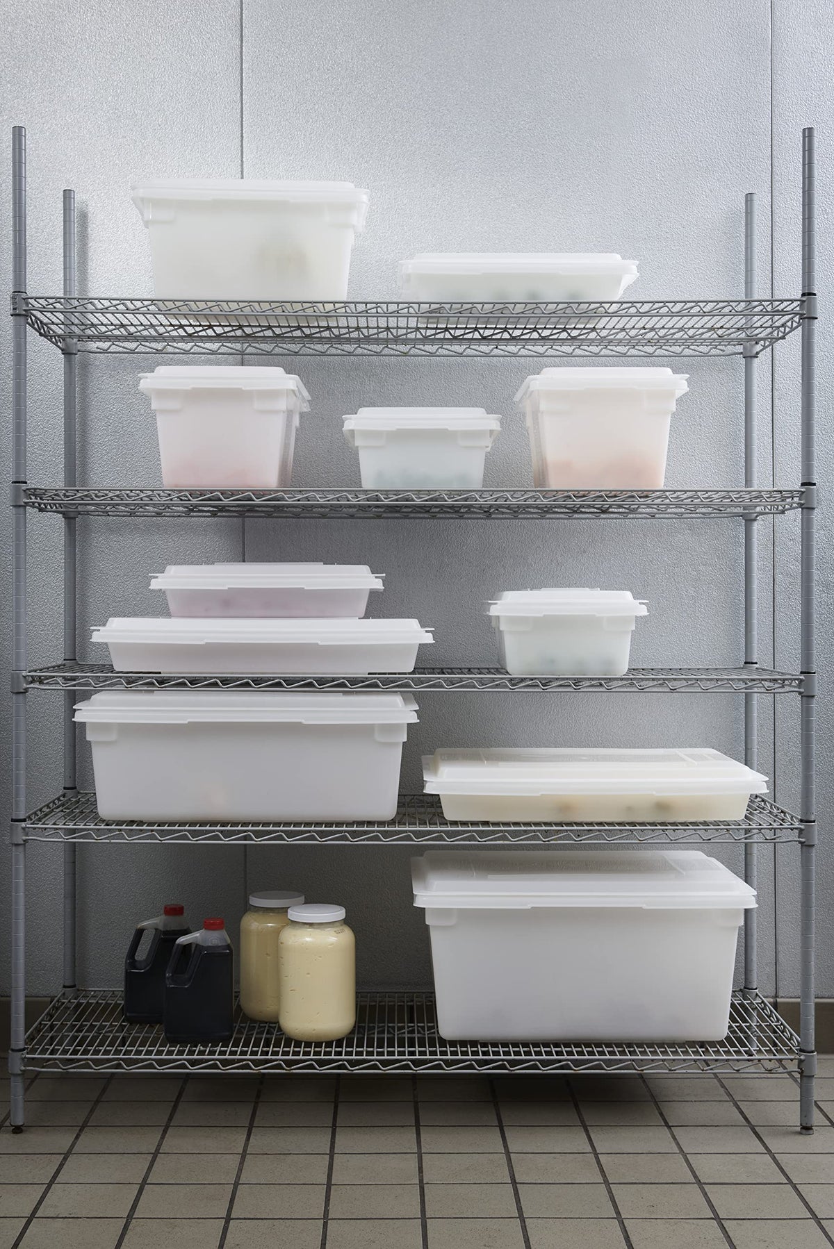 Rubbermaid Commercial Products White / 8.5 Gal / Container Containers