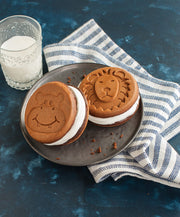 Nordic Ware Black / Zoo Friends Pancake / 17.5x10.5x2.1 Specialty & Novelty Cake Pans