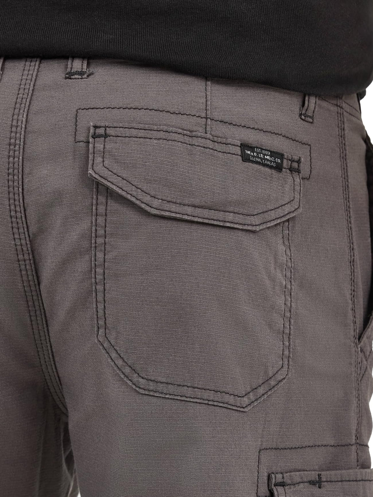 Men's Extreme Motion Swope Cargo Short by Lee – 36, Canvas, Shadow, Model 21861-28-36