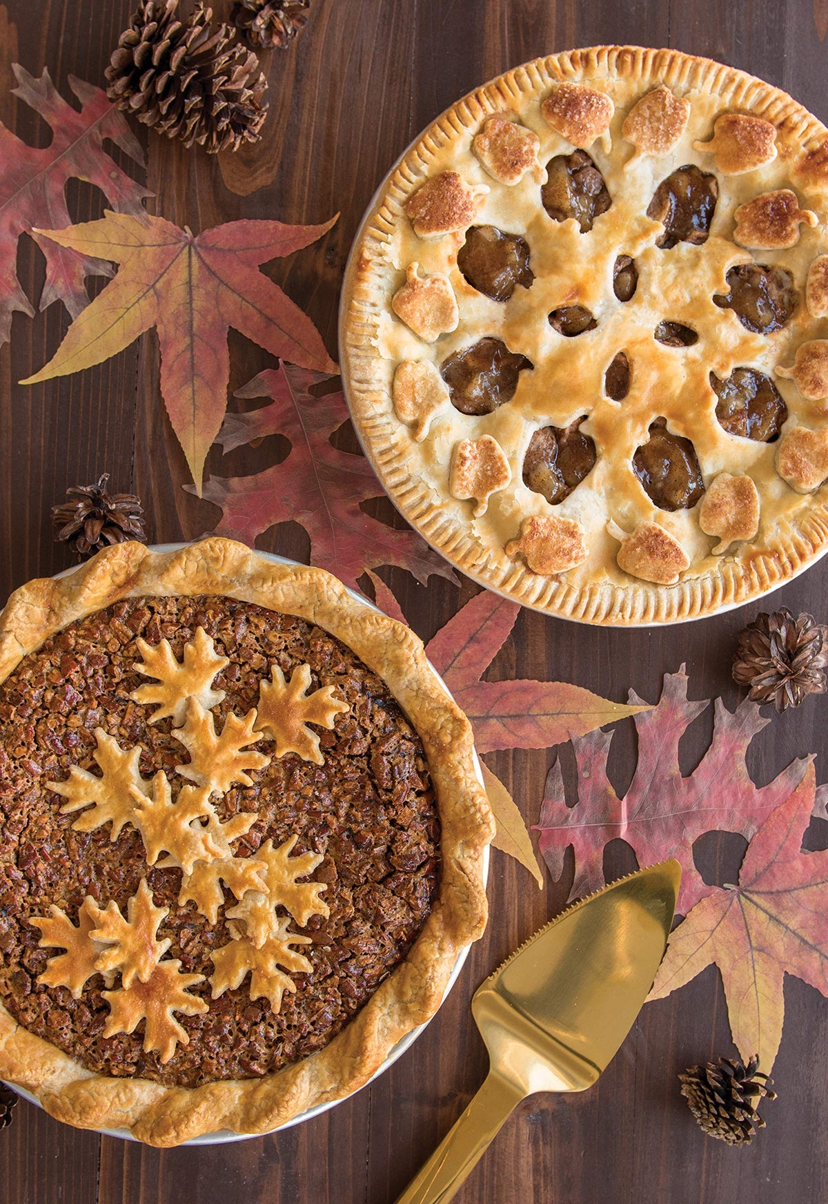 Reversible Apples & Leaves Pie Top Cutter by Nordic Ware – 14.5 x 12.25 x 0.75 inch, BPA-free and Melamine Free Plastic, Red, Model 4020