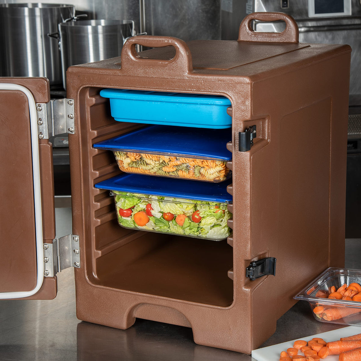 Carlisle FoodService Products Brown / 5 Pan Capacity / Food Pan Carrier Bus Tubs