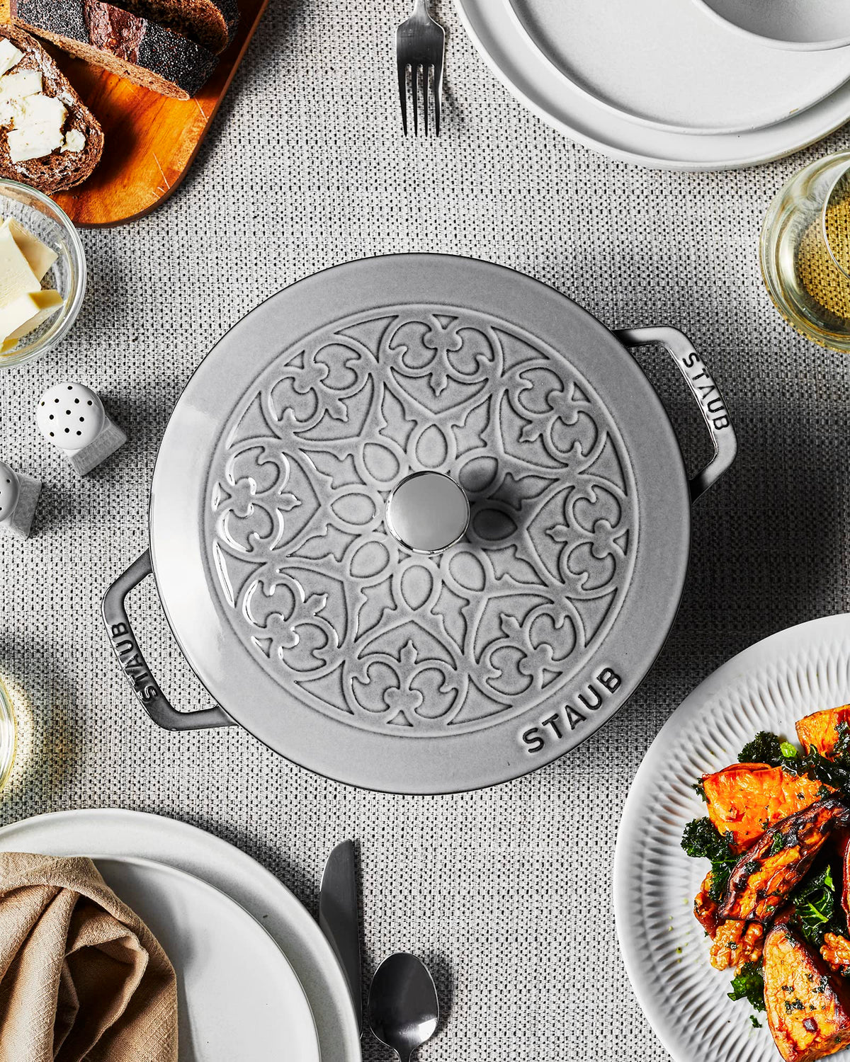 Cast Iron 3.75-qt Essential French Oven with Lilly Lid - Graphite Grey by STAUB – 3.75-qt, 3.75 quarts, Cast Iron, Graphite Grey, Model 11212418