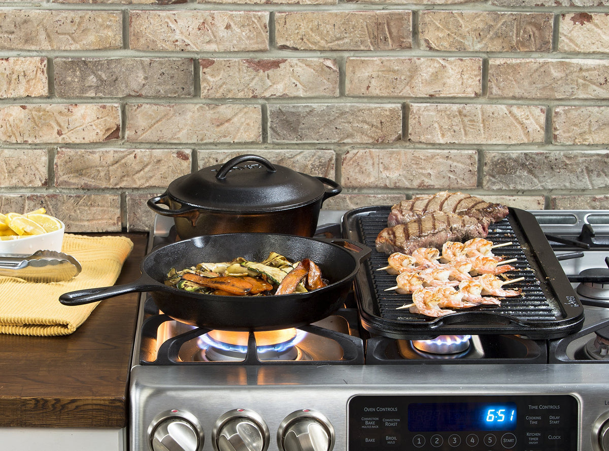 Lodge 1 / 7 Quart / Oven Dutch Ovens