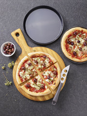 with Iron Pizza Pan by PADERNO – 32, 32 cups, Alloy Steel, Black, Model 11740-32