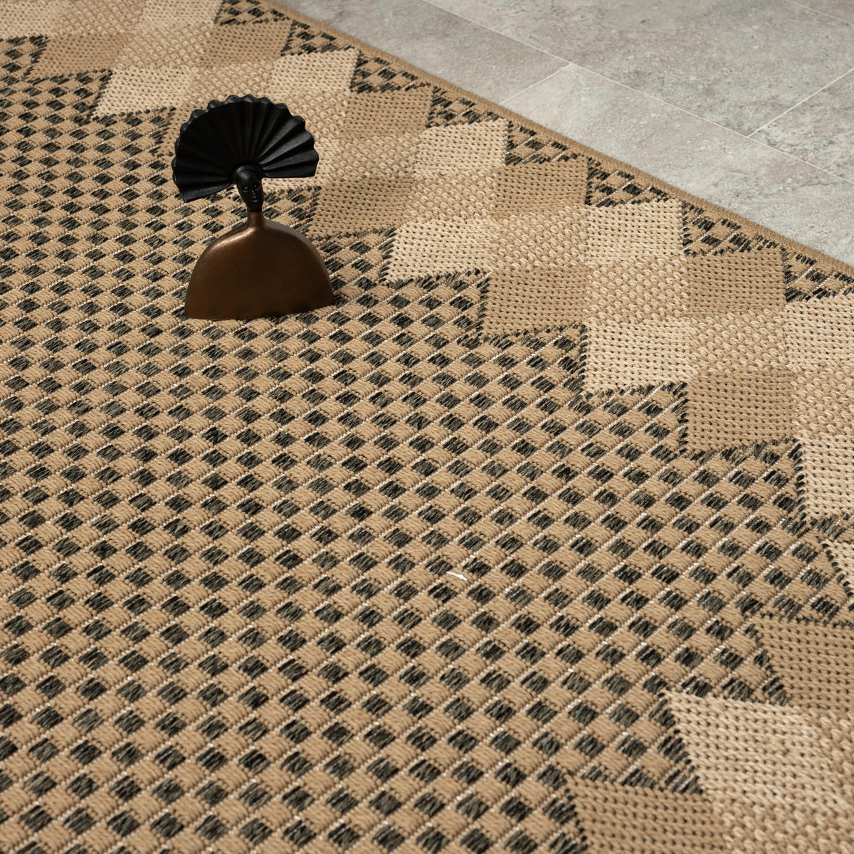 Patio Indoor Outdoor Grey Beige Rug - 2 x 3 Checkered Area Rug for Living Room by Abani – 2x3, Polypropylene, Grey