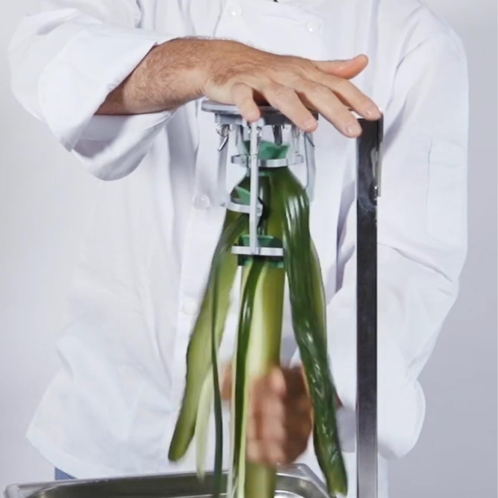 LOUIS TELLIER - Cucumber Peeler on Stand - For cucumber up to Ø2.4 in - Stainless Steel Blade - High Efficiency view 3