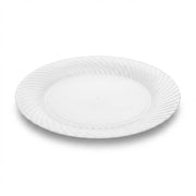 Glownary Wave White Plastic Plates, 9 Inch Round, Polystyrene, Scalloped Edge, BPA Free, for Weddings and Events, 18 Count