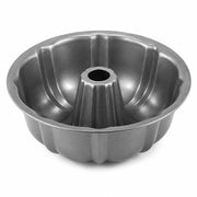 Glownary Carbon Steel Fluted Tube Cake Pan, 6-Cup Capacity, Non-Stick, 9.5-Inch Diameter, 2.75-Inch Deep, Silver, Round Baking Pan